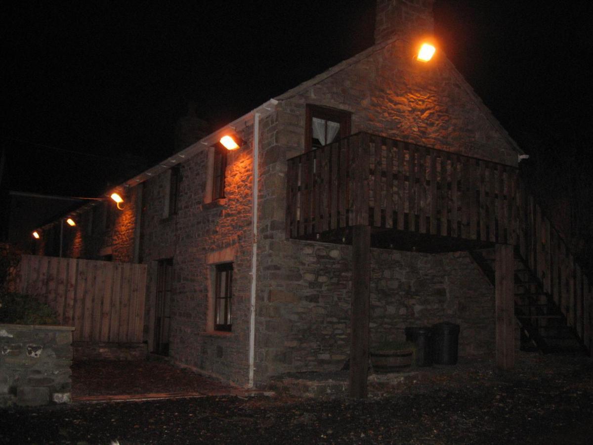 Tunnel Cottages At Blaen-Nant-Y-Groes Farm Aberdare Bagian luar foto
